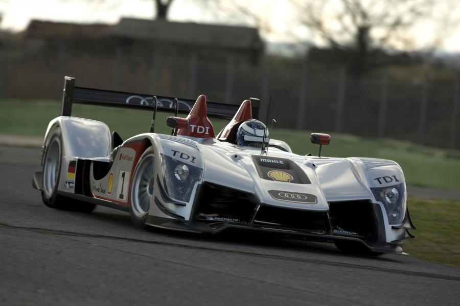  Audi R15 TDI 2009 года  (фото 1 из 78)